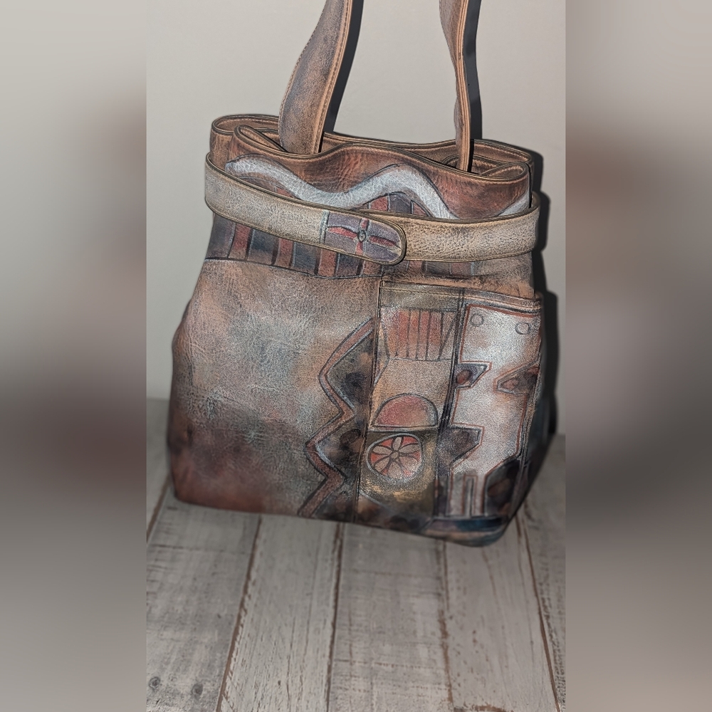 Jane Yoo Artistic Leather Shoulder Bag